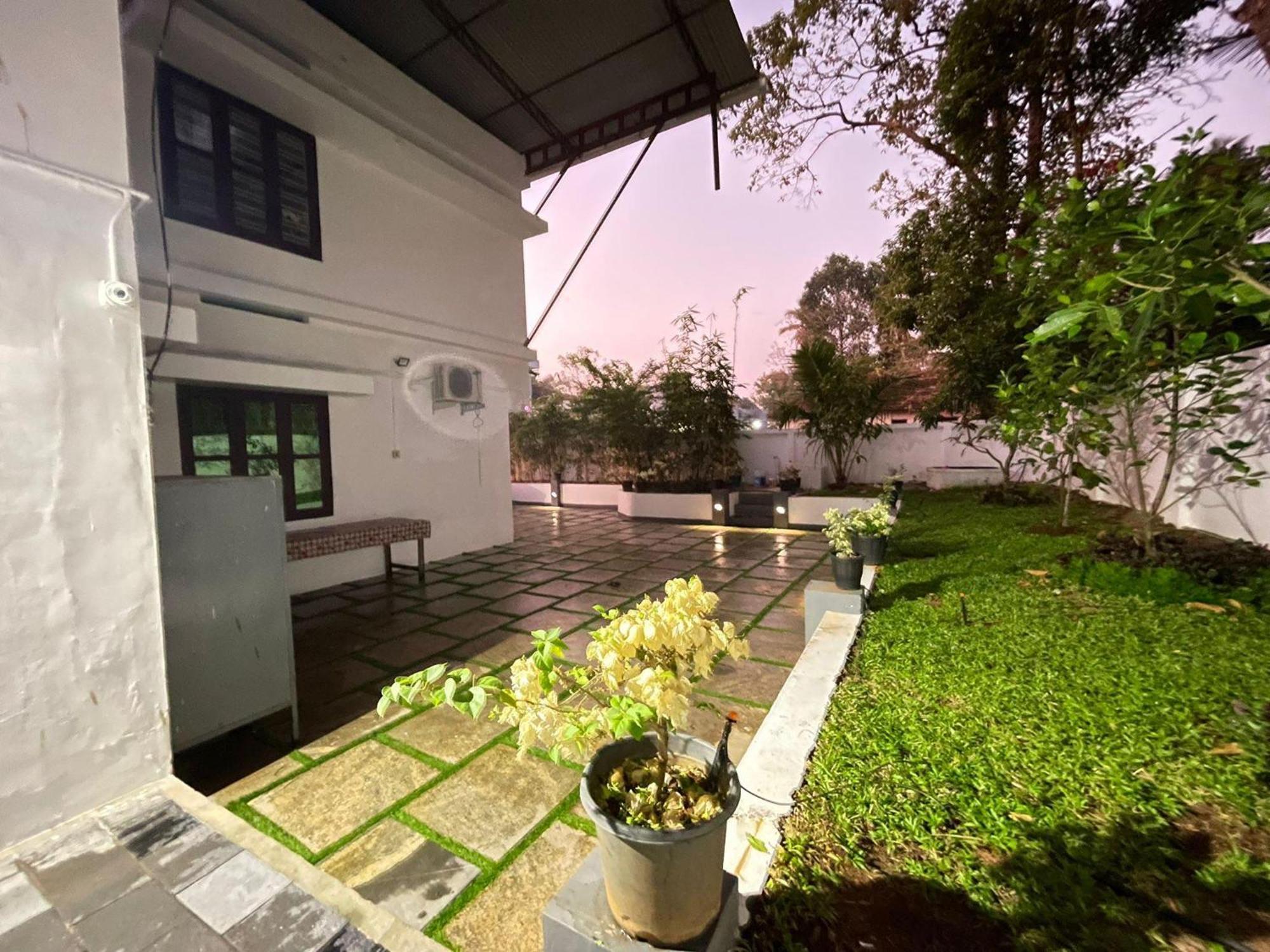 Villa Mavalikara Staycation